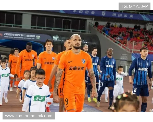 玉昆国脚中场传球撕破防线